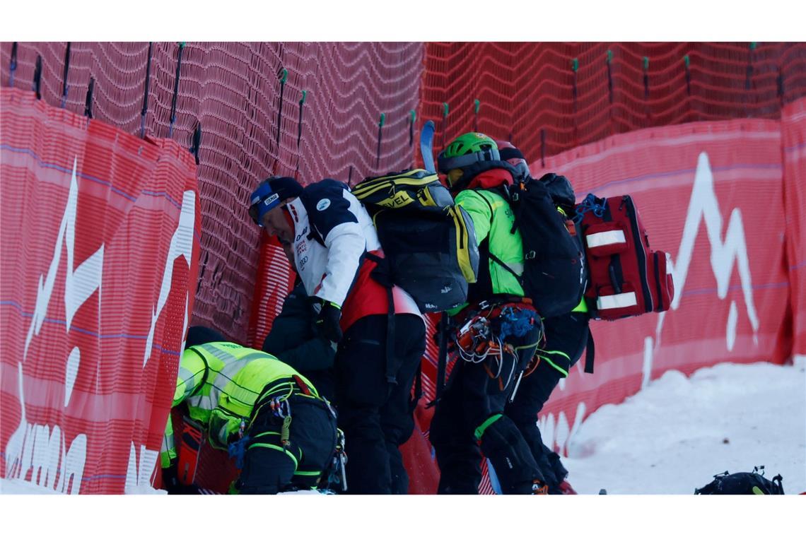 Der Franzose Cyprien Sarrazin musste nach seinem Trainingssturz in Bormio am Kopf operiert werden.