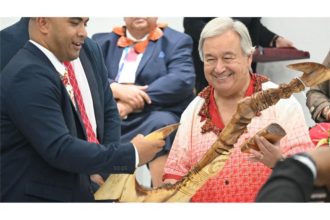 Der Generalsekretär der Vereinten Nationen, Antonio Guterres, mahnte angesichts der Bedrohung Tongas zu mehr Klimaschutz.