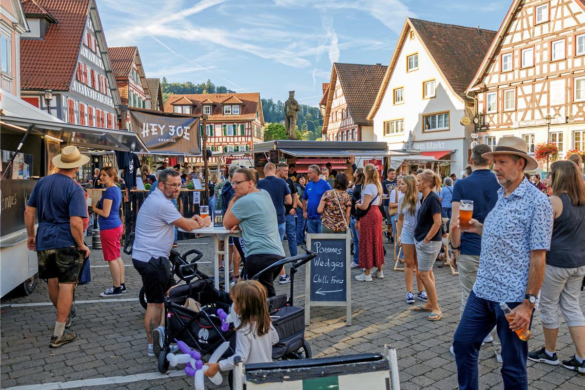 Der gut gefüllte Marktplatz zeigt, wie beliebt das Konzept ist. Fotos: Stefan Bossow