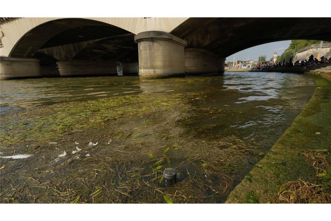 Der Männer-Wettbewerb muss wegen der unzureichenden Wasserqualität auf Mittwoch um 10.45 Uhr verschoben werden.