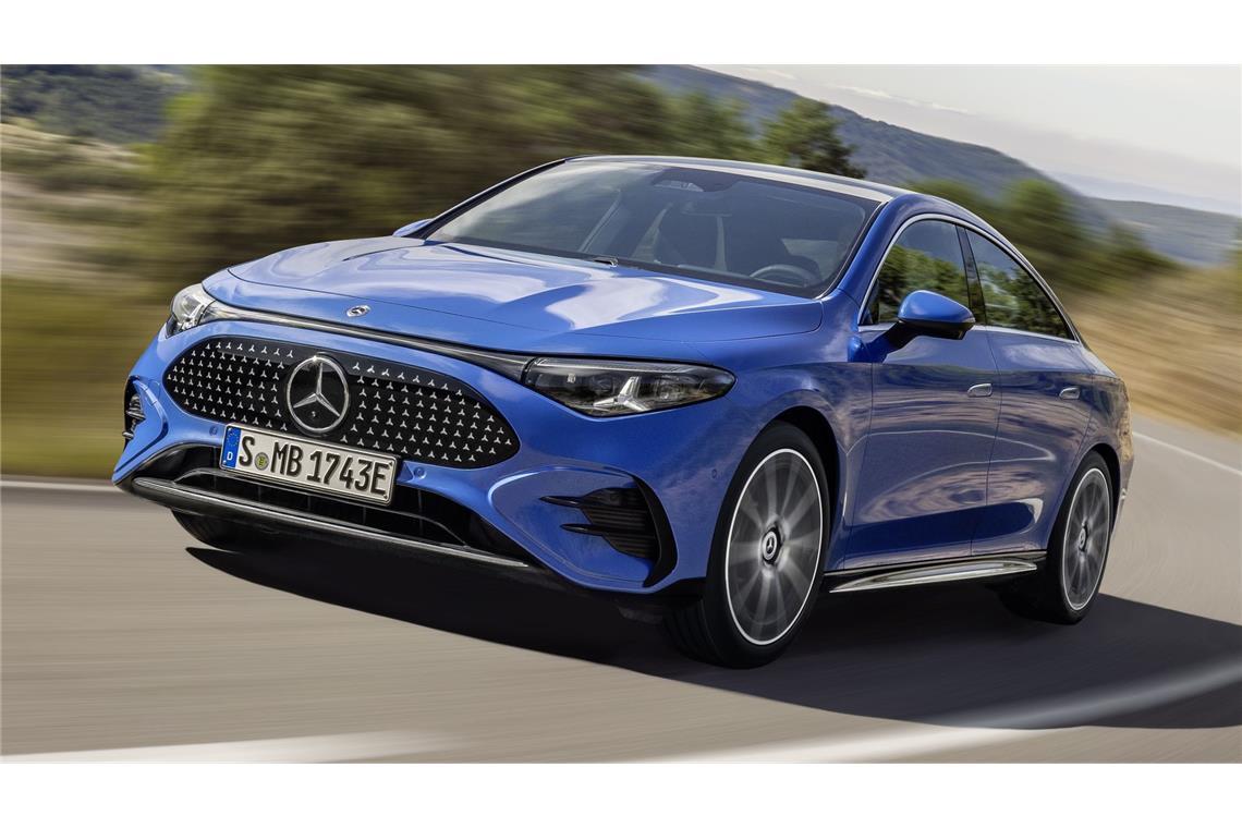 Der neue Mercedes CLA, hier in der neuen Farbe  Klarblau metallic