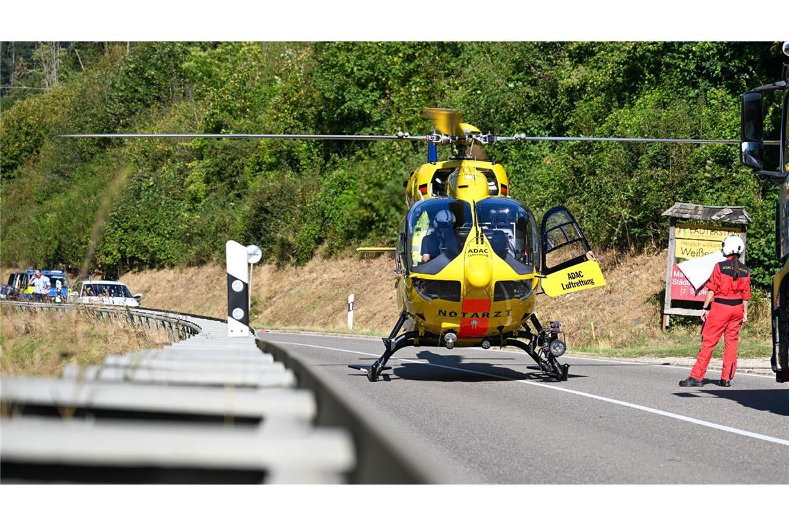 Der Notarzt kam mit einem Rettungshubschrauber zur Unfallstelle.