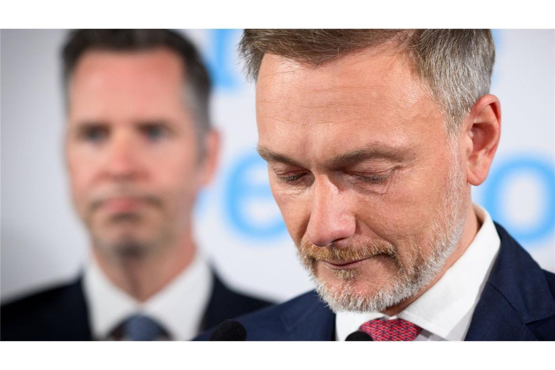 Der Paukenschlag des Wahlabends: Christian Lindner erklärte seinen Rückzug aus der Politik, nachdem sich deutlich abzeichnete, dass die Freien Demokraten den Einzug in den Bundestag über die Fünf-Prozent-Hürde nicht schaffen würden. Ausgerechnet der Sprenger der Ampelkoalition schaffte es nicht, seine Partei erneut ins Parlament zu führen.