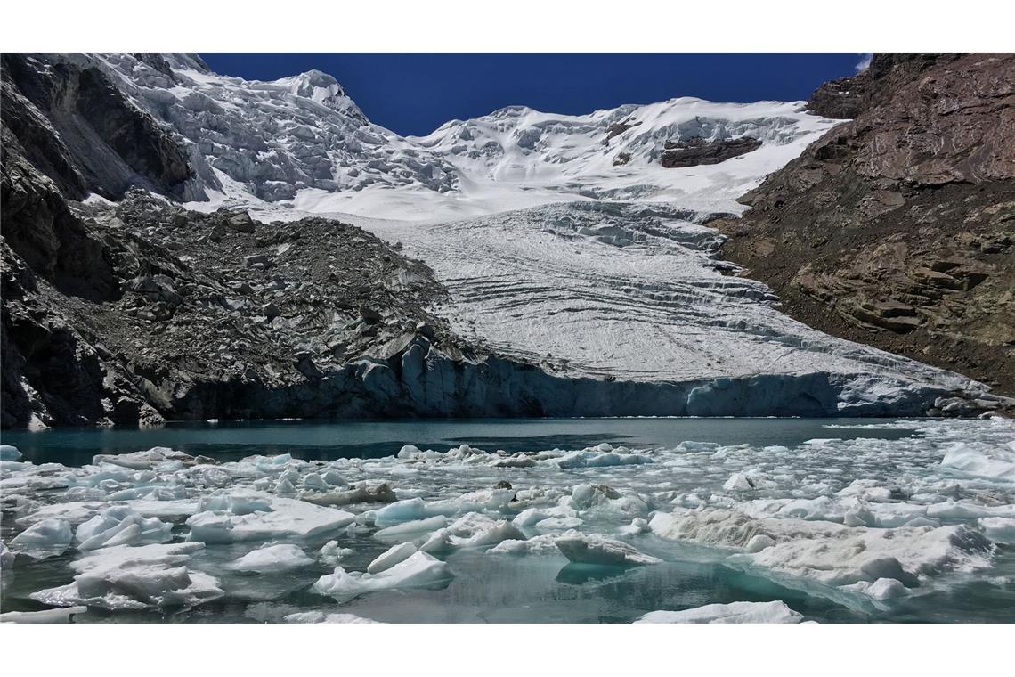 Der Queshque-Gletscher in Peru