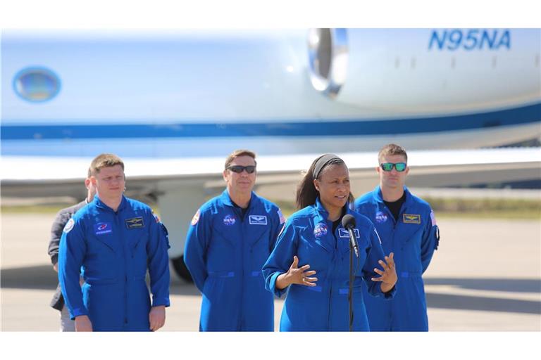 Der russische Kosmonaut Alexander Grebenkin und die Nasa-Astronauten Michael Barratt, Jeanette Epps, sowie Matthew Dominick kehren nach Monaten im All zur Erde zurück und sollen am Freitag eintreffen. (Archivbild)