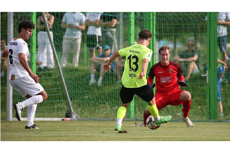 Der starke Nevio Schembri trifft zum 2:0 für die Kickers, wir zeigen noch mehr Fotos vom Pokalduell in unserer Bildergalerie.