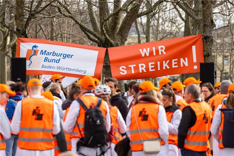 Der Streik der Klinikärzte ist erst einmal abgesagt.