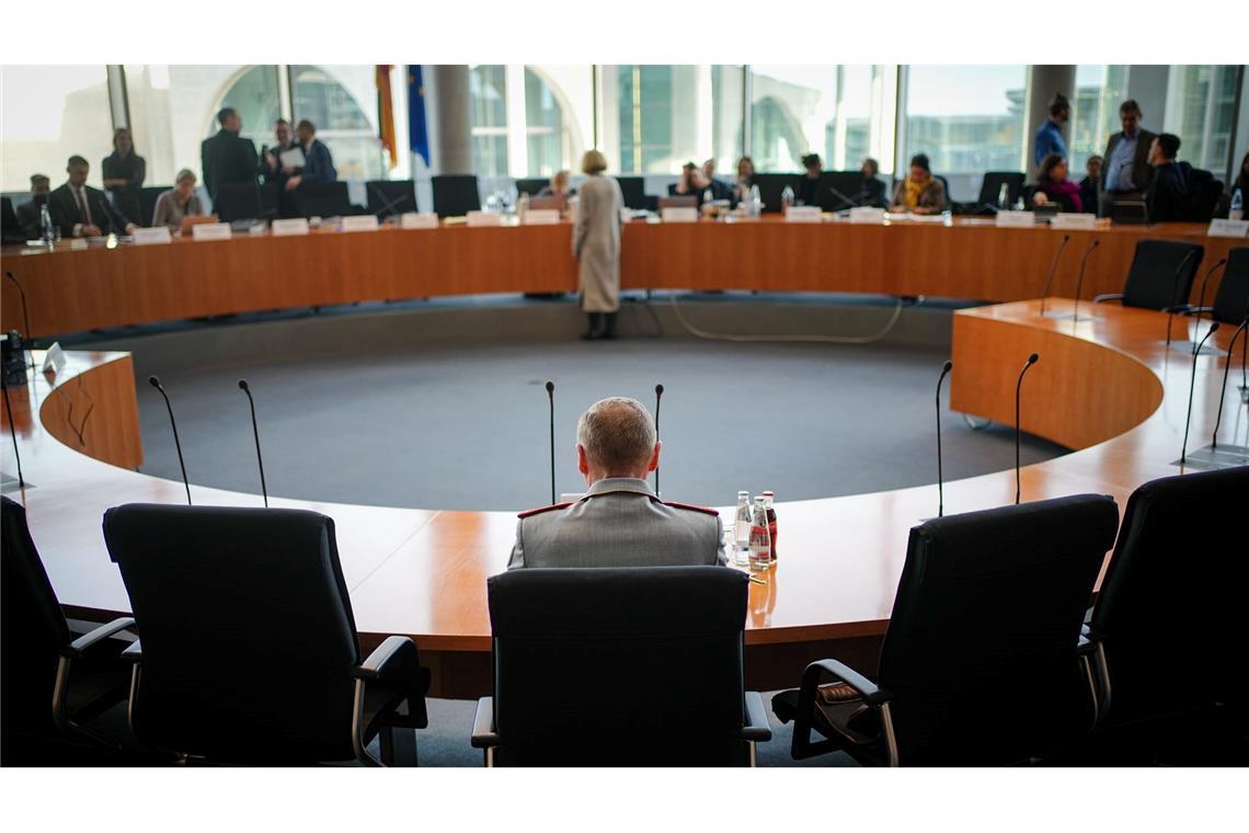 Der Untersuchungsausschuss hat viele Zeugen vernommen, vor allem aus der Bundeswehr sowie dem Auswärtigen Amt, dem Verteidigungs-, Entwicklungs- und Innenministerium. (Archivfoto)