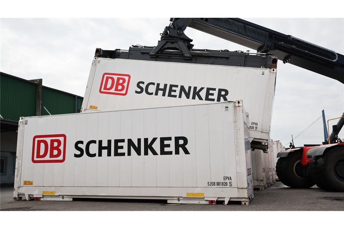 Der Verkauf von DB Schenker schien eigentlich sicher - doch jetzt will sich die EVG im letzten Moment dagegen stellen. (Archivbild)