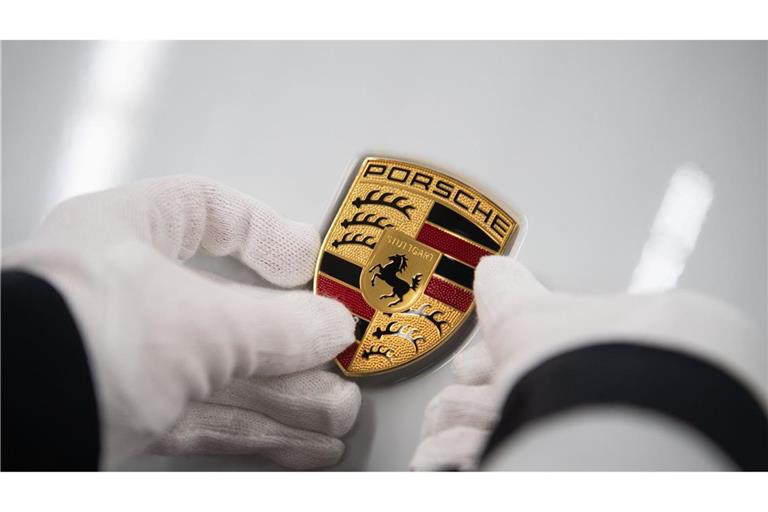 Der verurteilte Mann baute Porsche-Autos nach und verkaufte sie als Originale. (Symbolfoto)