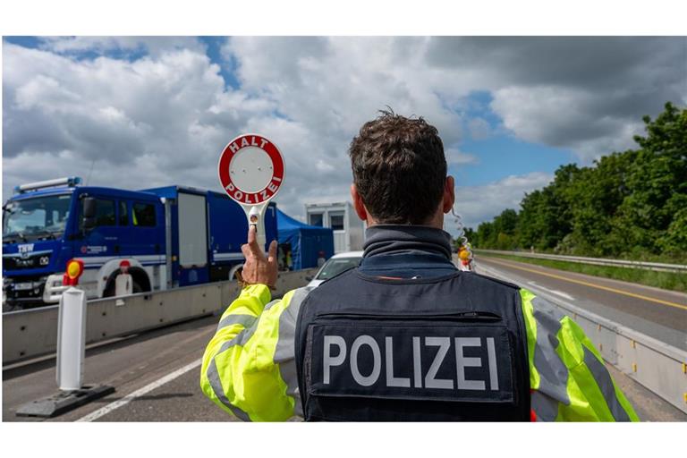 Deutschland will verschärfte Kontrollen einführen, um die Zahl der illegalen Grenzübertritte zu vermindern. Doch nicht alle Nachbarstaaten sind erfreut über diesen Schritt.