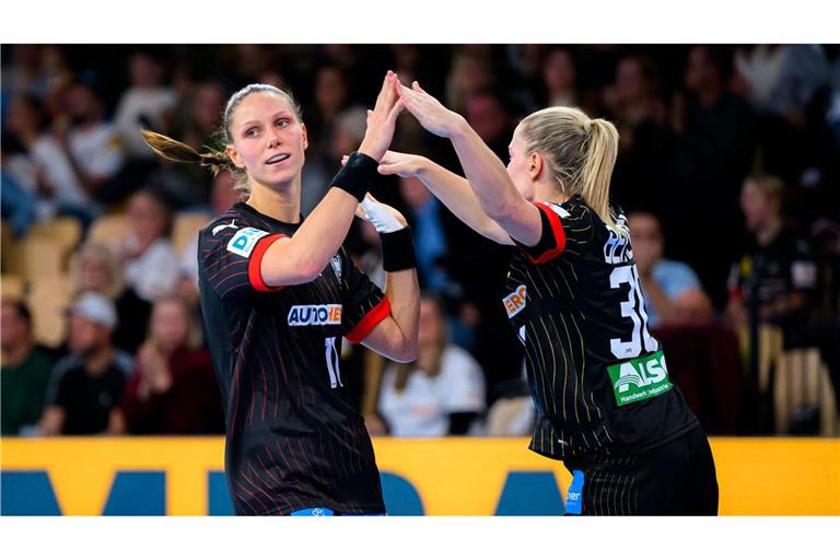 Deutschlands Handballerinnen sind mit einem Sieg gegen die Ukraine in die EM gestartet.