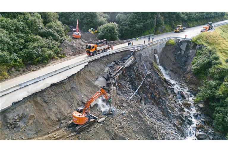 Die Arlbergstraße wurde in einem Unwetter schwer beschädigt. (Foto: Archiv)