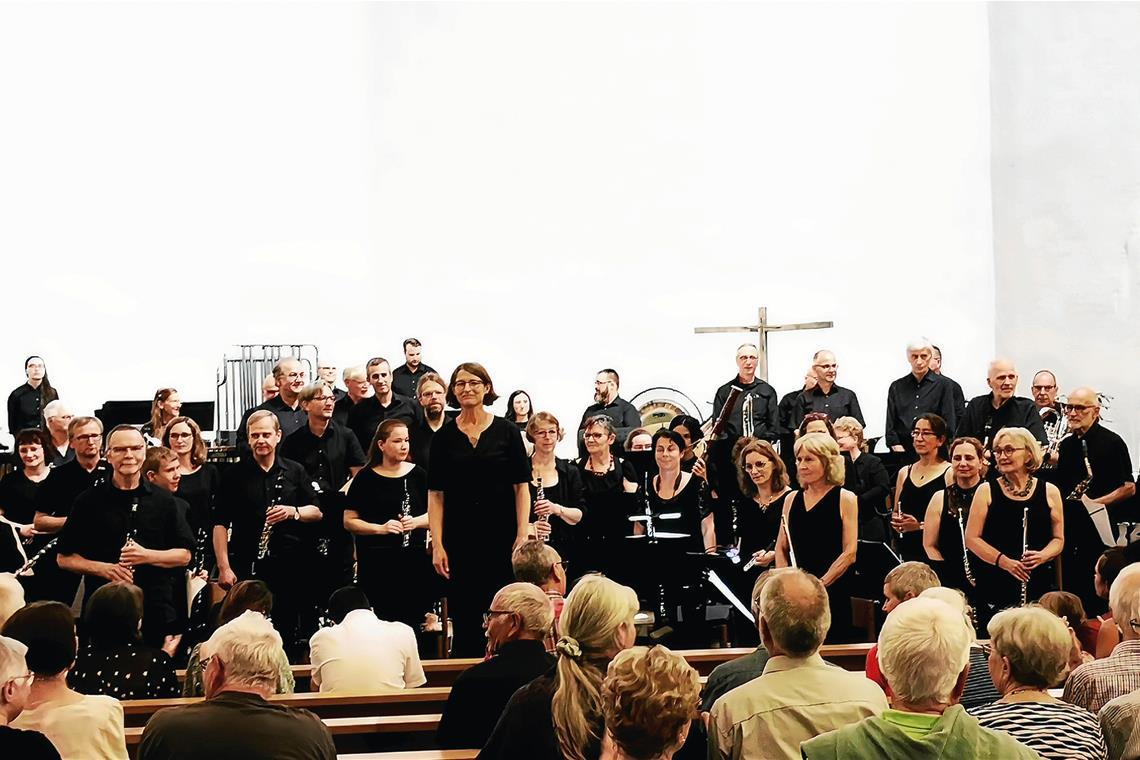 Die Bläserphilharmonie Rems-Murr hielt eine Fülle an musikalisch-emotionalen Erlebnissen bereit. Foto: Rosemarie Schwozer