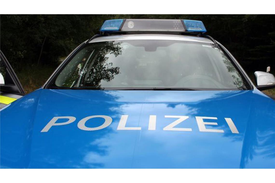 Die Bundespolizei hat auf der A12 bei Frankfurt (Oder) einen mutmaßlichen Schleuser festgenommen. (Symbolbild)