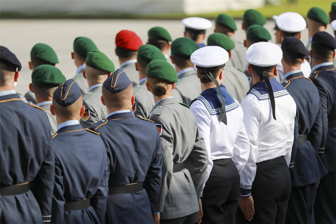 Die Bundeswehr sollte auch die Gesellschaft repräsentieren, die sie schützt.