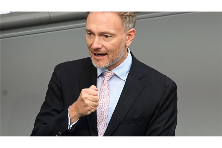 Die deutsche Politik fessele die Wirtschaft, sagt Lindner. (Archivbild)