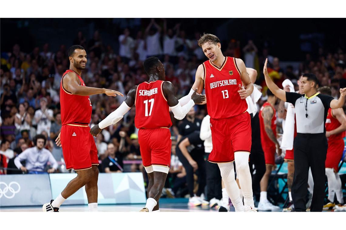 Die deutschen Basketballer stehen im Viertelfinale.