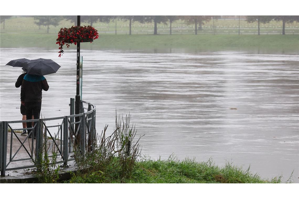 Die Elbe führt in Sachsen bereits Hochwasser.