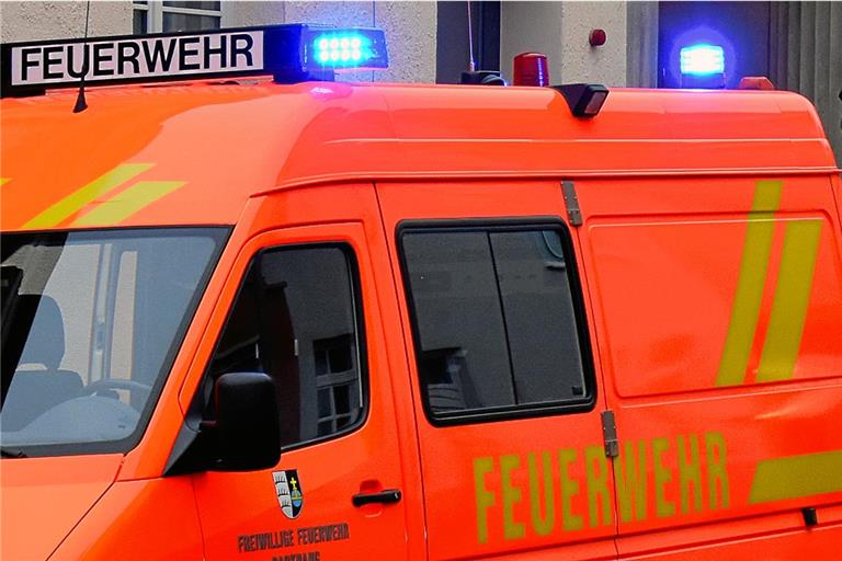 Die Feuerwehr war mit 17 EInsatzkräften vor Ort. Symbolfoto: Tobias Sellmaier