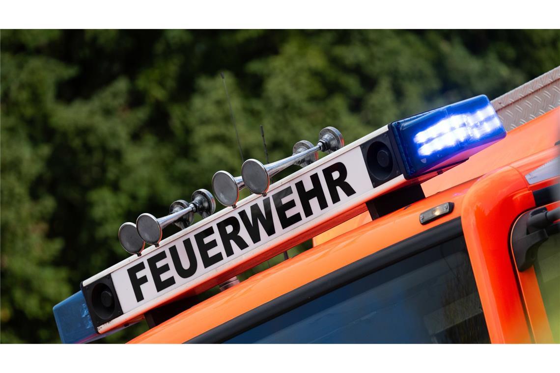 Die Feuerwehr war mit 19 Einsatzkräften vor Ort. (Symbolbild)