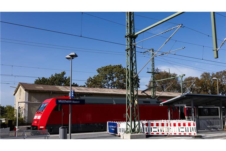 Die französische Staatsbahn bildet Triebwagenführerinnen und -führer aus, die Regionalzüge auf der Route zwischen Müllheim und  Mulhouse steuern können.