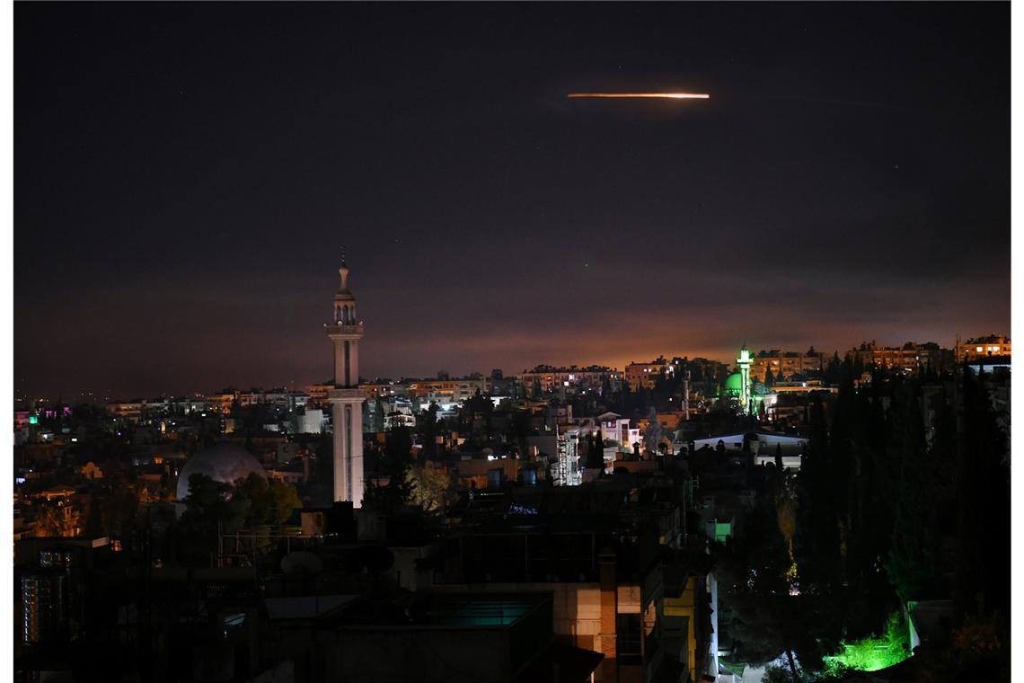 Die israelische Luftwaffe hat in der Nacht zum Mittwoch nach eigenen Angaben Dutzende militärische Ziele in Syrien angegriffen (Archivfoto).