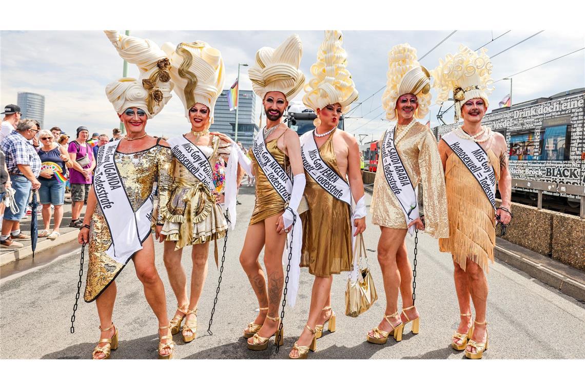 Die Kostüme beim Kölner CSD sind häufig mindestens so fantasievoll und aufwändig wie beim Karneval.