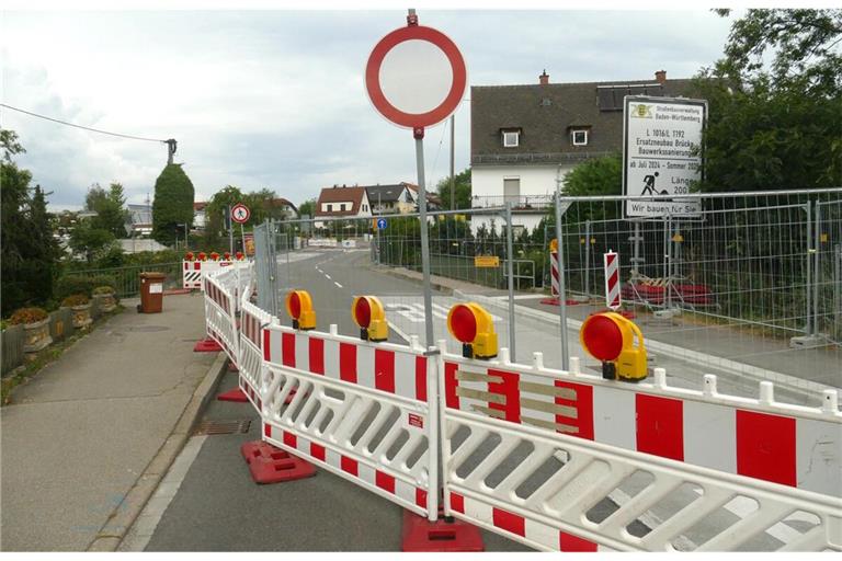 Die Plieninger sind verärgert: Wochenlang ist an der Brücke über die Mittlere Filderstraße nichts passiert. Auch die Abrissarbeiten haben noch gar nicht begonnen.