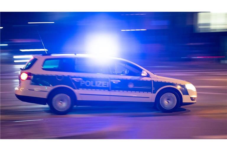 Die Polizei eilte zum Tatort. (Symbolbild)