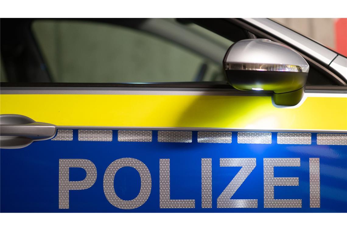 Die Polizei hat einen Tatverdächtigen für die Farbschmierereien und die mutmaßliche Brandstiftung ermittelt. (Symbolbild)