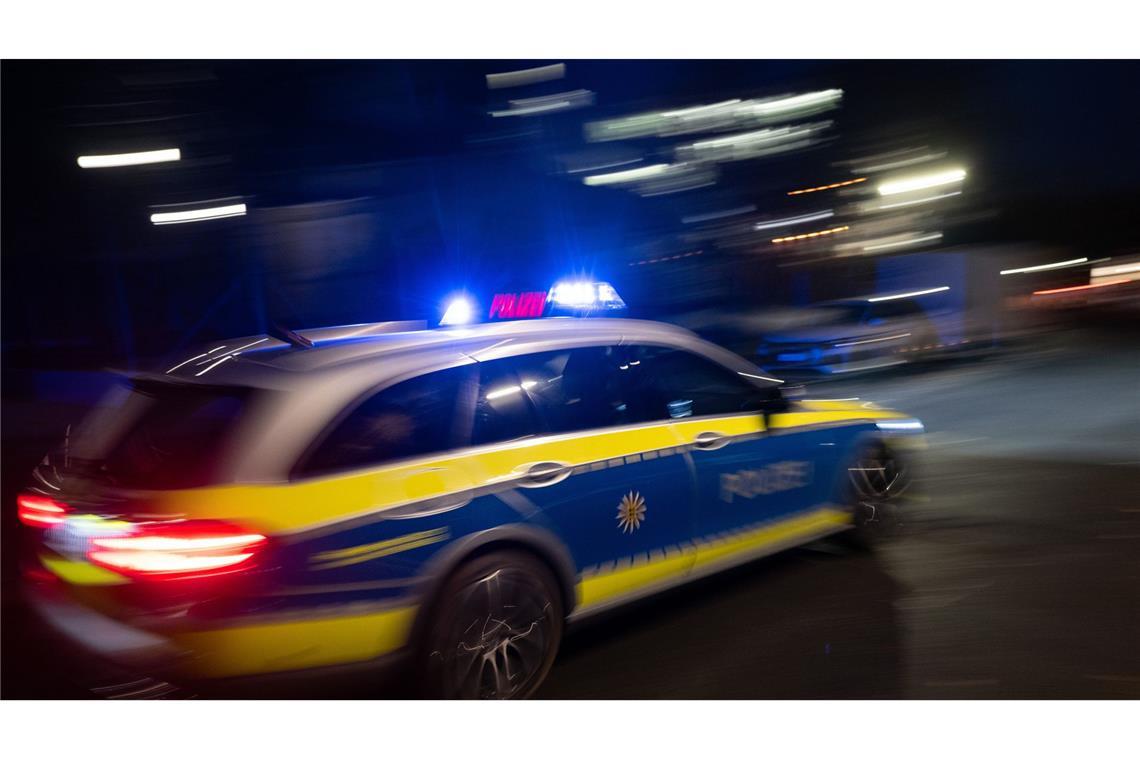 Die Polizei hat sich mit einem Autodieb eine Verfolgungsjagd geliefert – gefasst hat sie ihn nicht (Symbolbild).