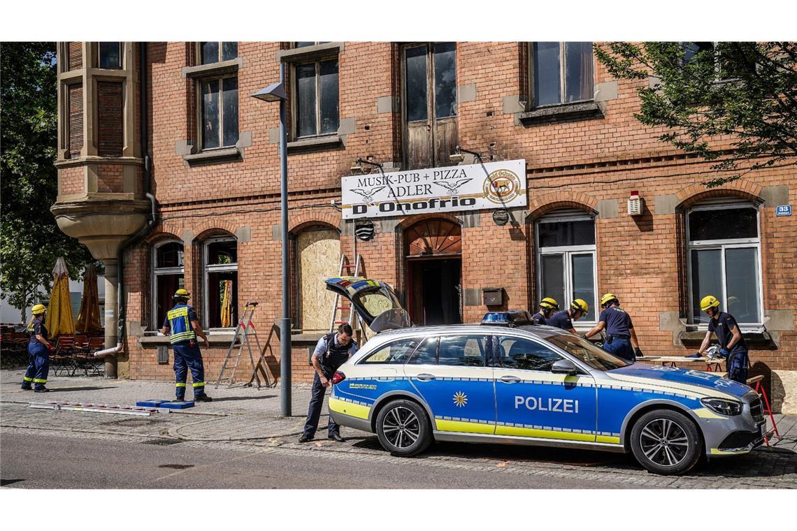 Die Polizei hat zwei Tatverdächtige festgenommen.