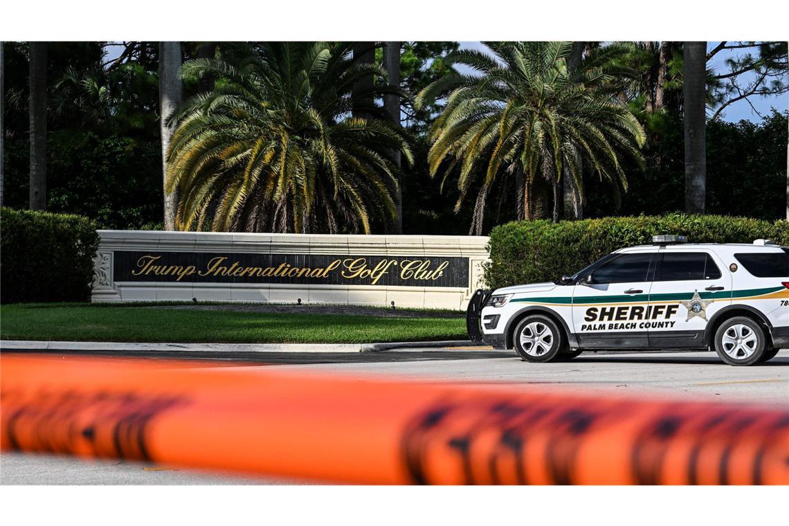 Die Polizei sperrte das Gebiet rund um Trumps Hotel in West Palm Beach (Florida) großflächig ab.