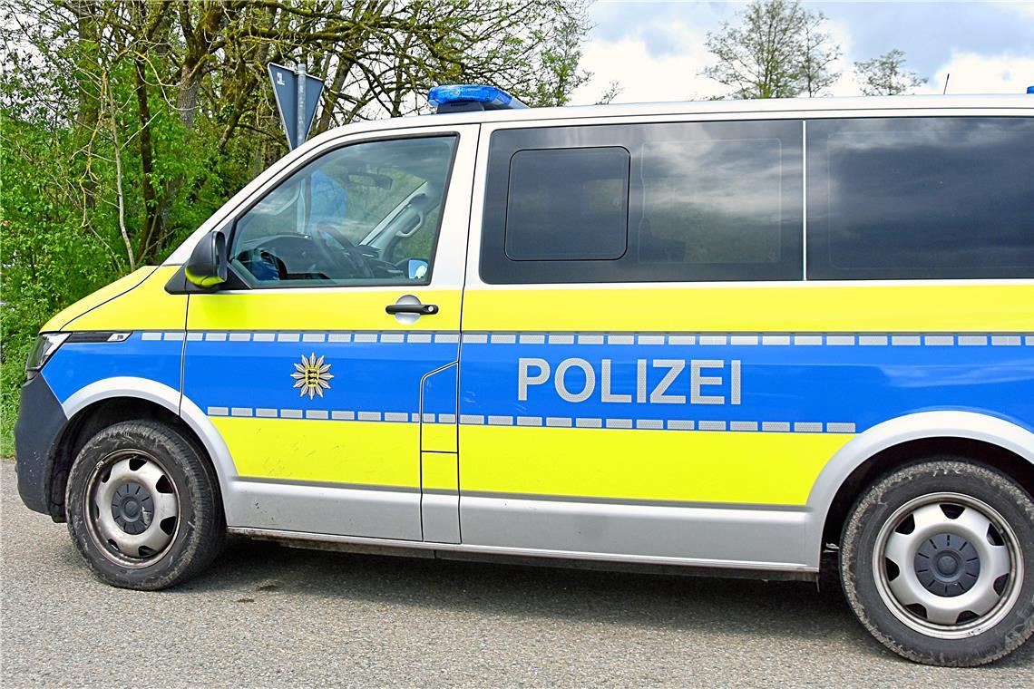 Die Polizei sucht Zeugen des Vorfalls. Symbolfoto: Tobias Sellmaier