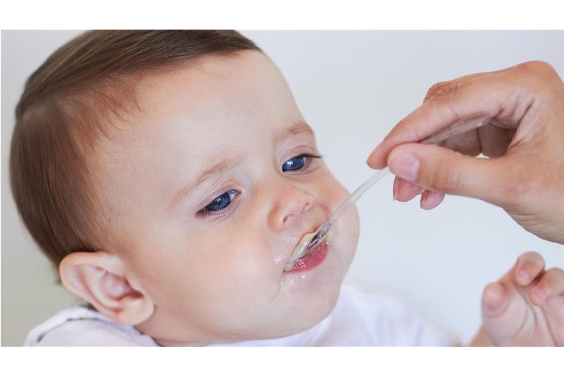 Die richtige Baby-Ernährung sollte in Abstimmung mit dem Kinderarzt erfolgen.