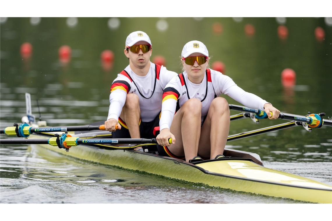 Die Ruderer Jan Helmich und Hermine Krumbein haben bei den Paralympics in Paris die Bronzemedaille gewonnen.