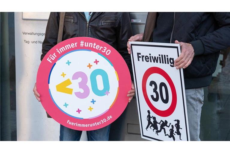 Die Schilder für ein freiwilliges Tempo 30 müssen von den Grundstücken entfernt werden.