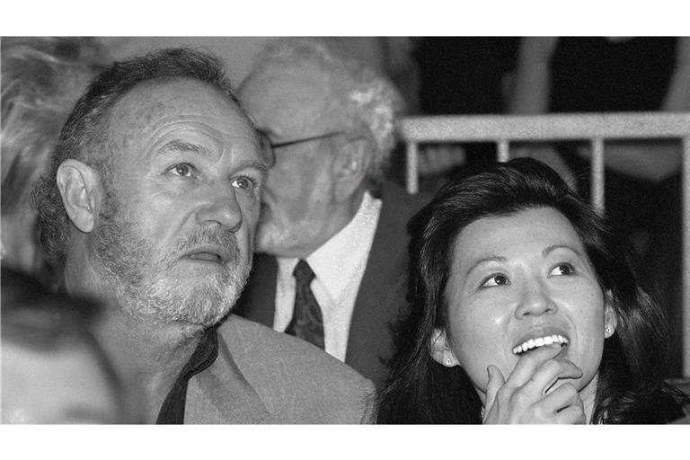 Die Suche nach der Todesursache von Gene Hackman und seiner Ehefrau Betsy Arakawa läuft.