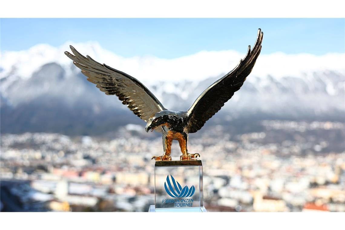 Die Trophäe für den Tournee-Sieger: Der goldene Adler.