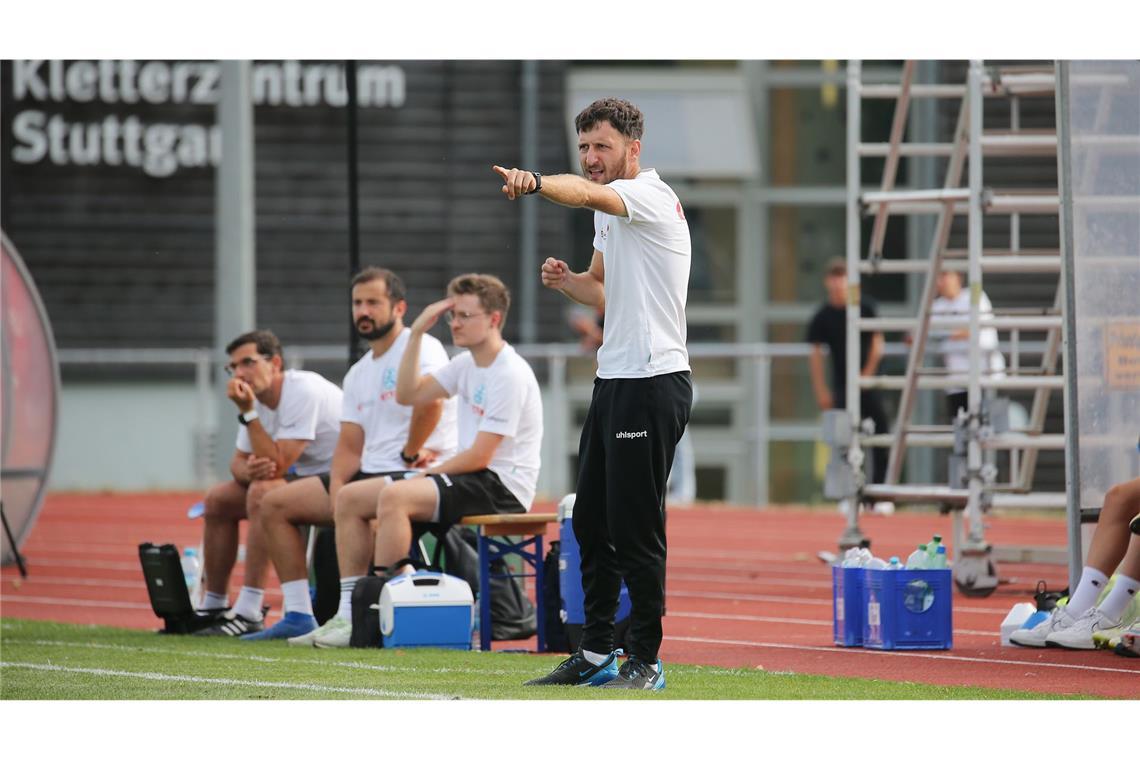 Die U 17 der Stuttgarter Kickers qualifiziert sich Mitte November   in der DFB-Nachwuchsrunde für die Liga A  und misst sich  2025 mit den Großen der Branche. Als Garant für diesen beachtlichen Erfolg  gilt Trainer Harun Gülcan.