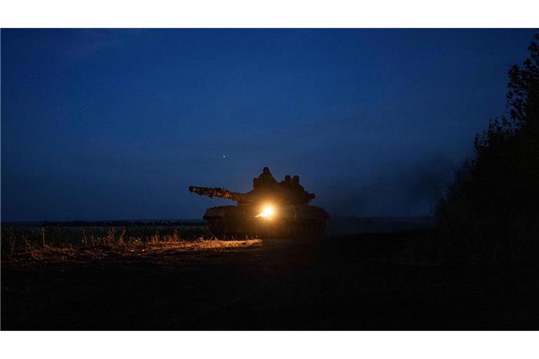 Die ukrainischen Verteidiger stehen an der Front im Osten ihres Landes schwer unter Druck. (Archivbild)