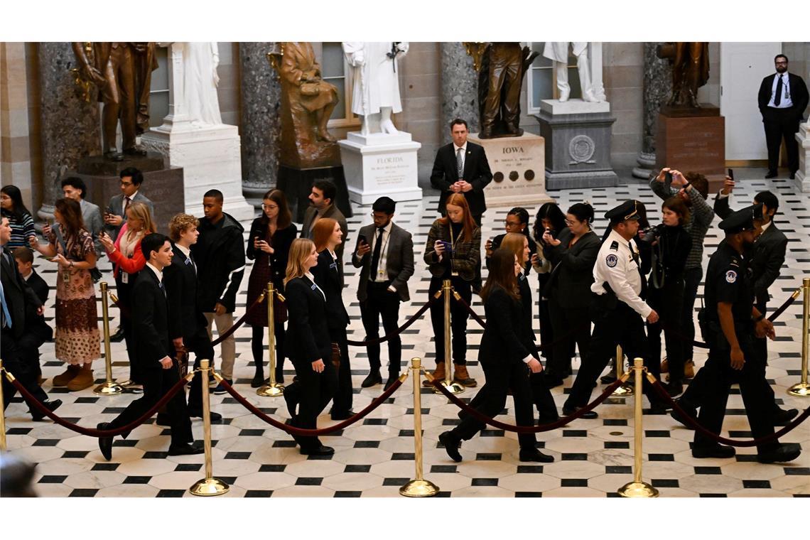 Die Wahlergebnisse aus den einzelnen Bundesstaaten wurden bei der Sitzung formal verlesen und gezählt.