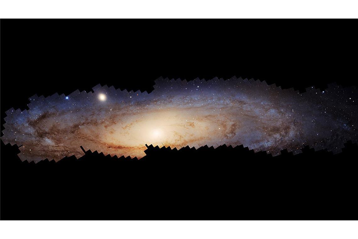 Diese Mosaikaufnahme zeigt die Andromedagalaxie mit bisher unerreichter Auflösung. Das Hubble-Teleskop benötigte zehn Jahre dafür.