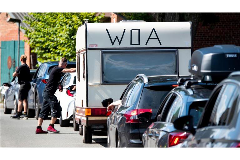 Diesmal stimmt in Wacken das Wetter bei der Anreise und es droht keine Schlammschlacht.