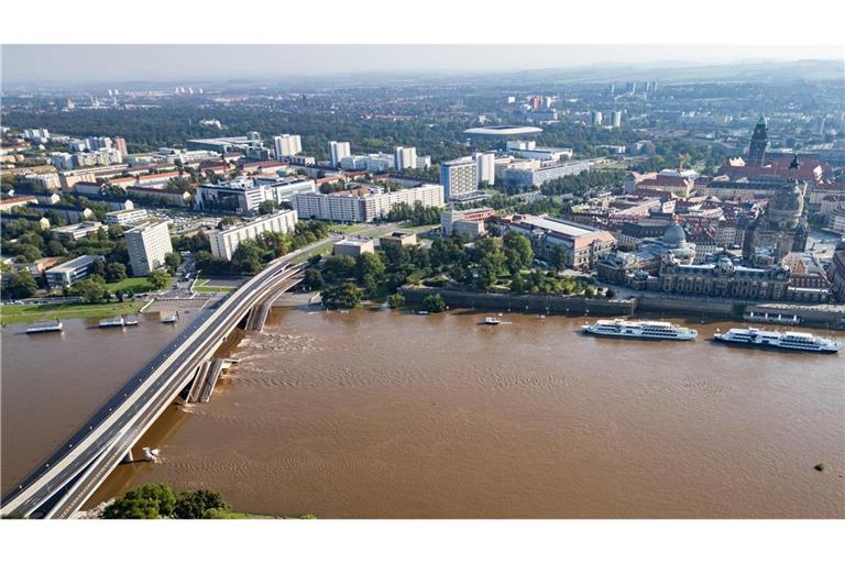 Dresden hat mit dem Hochwasser zu kämpfen.