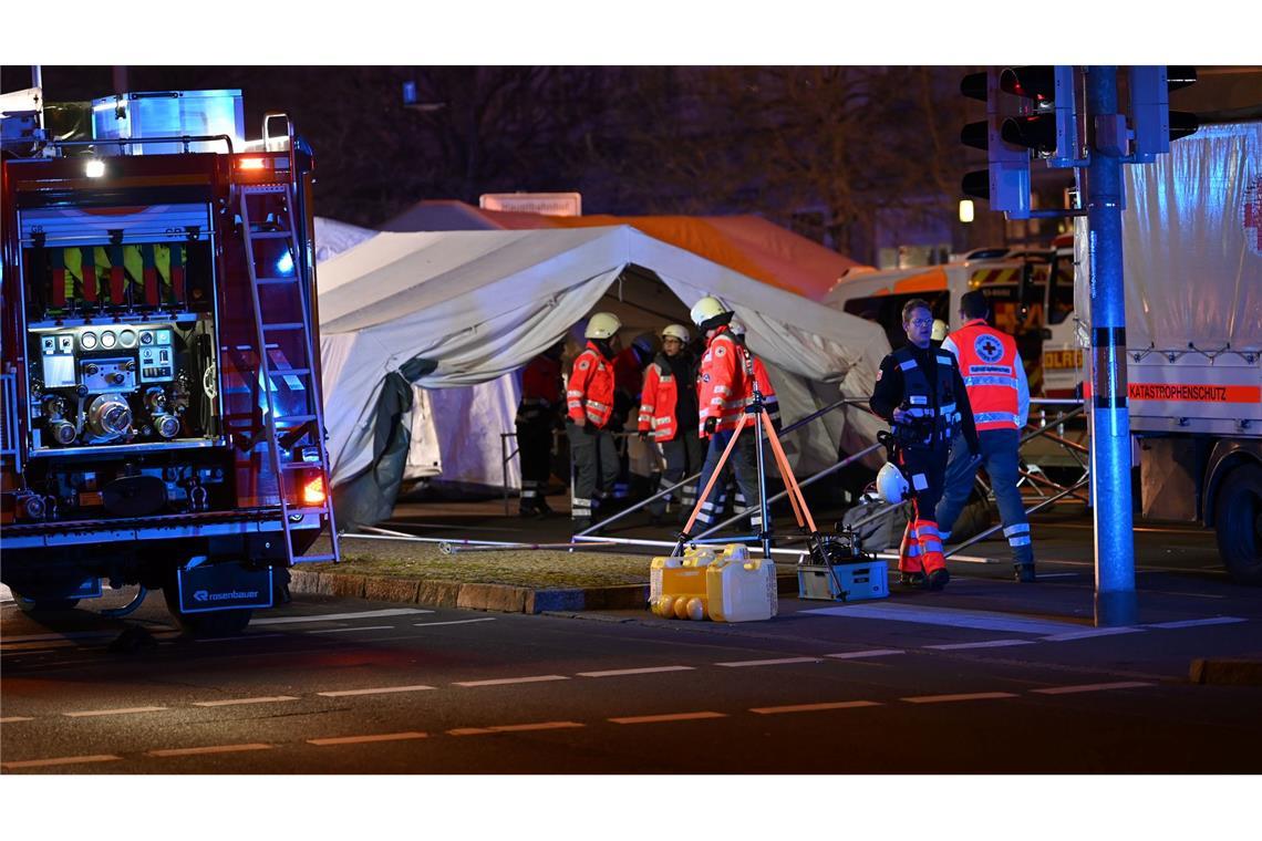 Dutzende Feuerwehrkräfte waren im Einsatz.