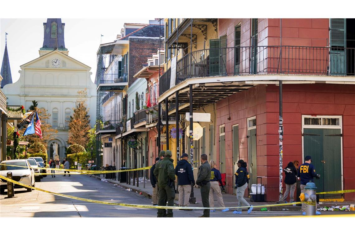 Ein Auto ist in New Orleans in eine Menschenmenge gerast - zehn Menschen starben.