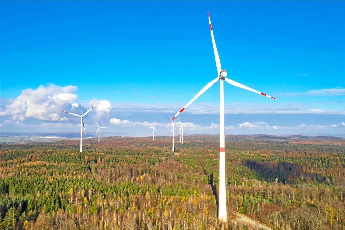 Ein für Windräder vorgeschlagener Standort in der Nähe von Kirchenkirnberg sorgte im Gemeinderat für Diskussion.Symbolfoto: stock.adobe.com/Herr Loeffler 