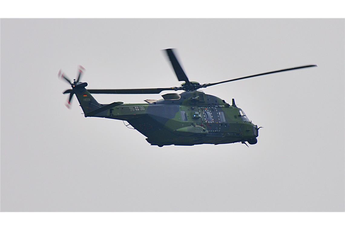 Ein Hubschrauber der Bundeswehr und ein russisches Schiff sind sich auf der Ostsee nahe gekommen. (Symbolbild)